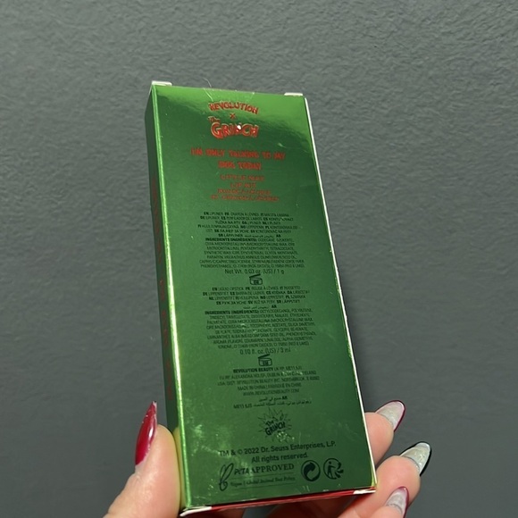 🆕 Makeup Revolution x The Grinch - Little Max Lip Kit - Picture 6 of 6